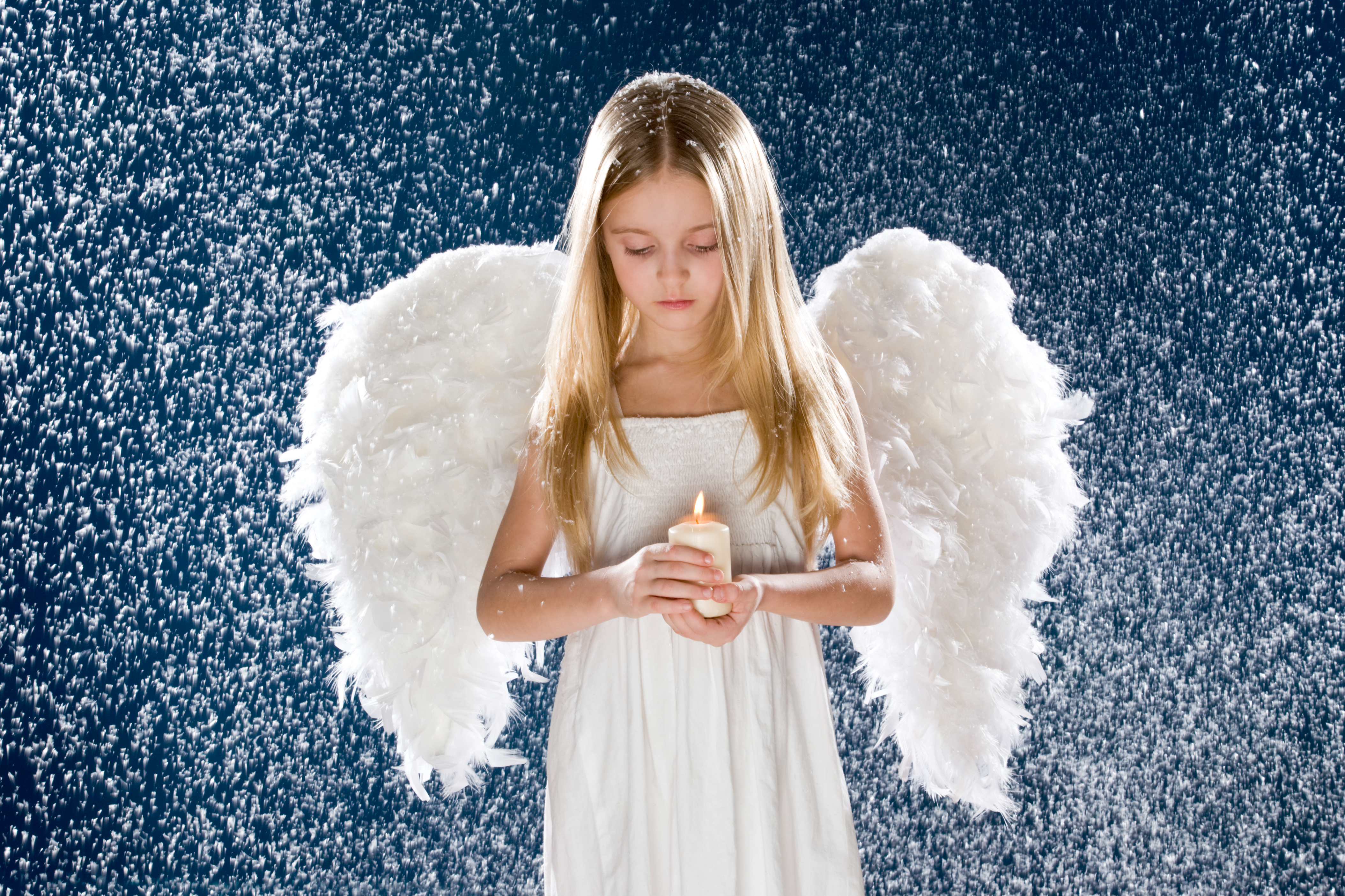 Ангель. Ангел. Красивый ангел. Девушка - ангел. Девушка с крыльями ангела.